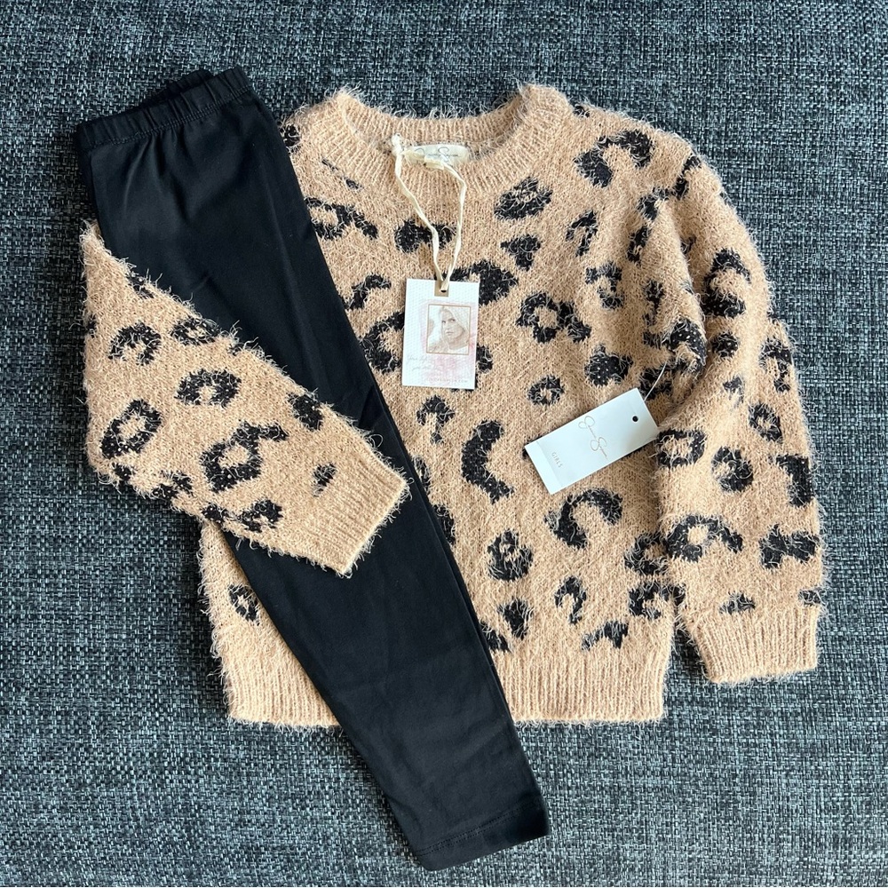 NWT Jessica Simpson Fuzzy Leopard Sweater Set